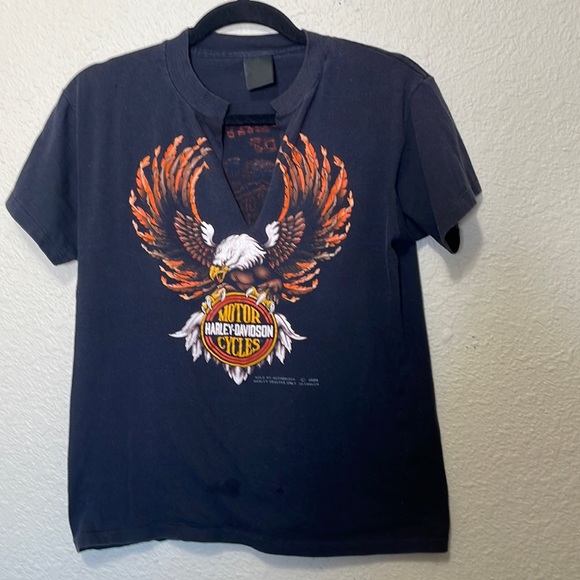 Harley-Davidson Other - Harley-Davidson Vintage 3D Emblem Men’s Black Distressed Tee Shirt. Size L.